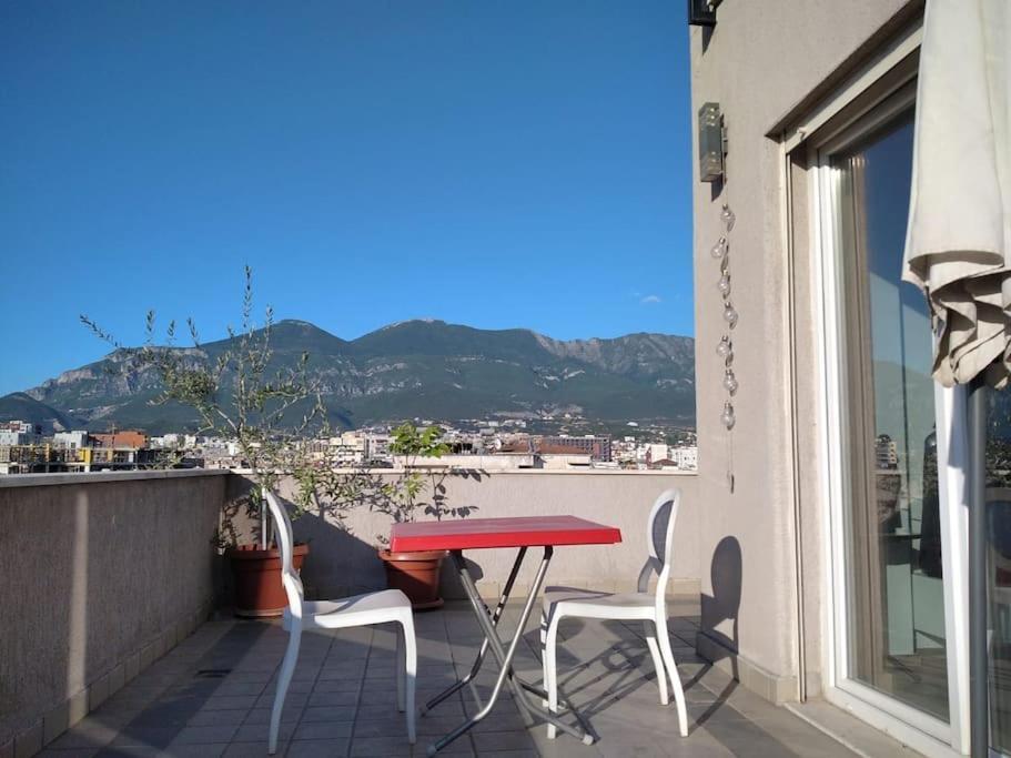 Appartement Corner Terrace Tirana